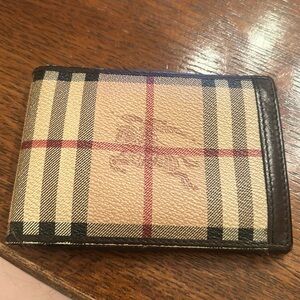 Burberry wallet